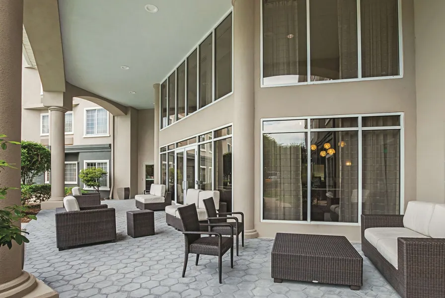 La Quinta Inn & Suites by Wyndham Fort Worth North hotel detail image 2