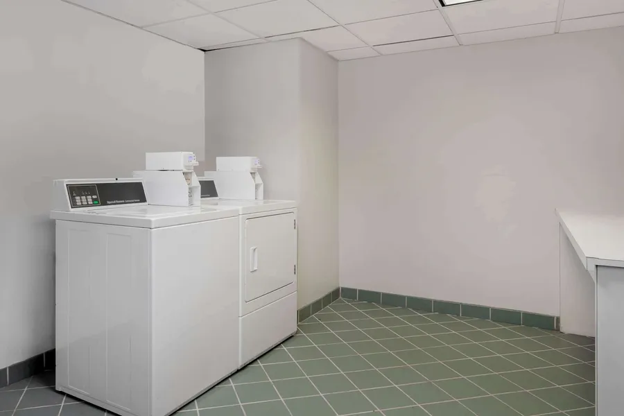 La Quinta Inn & Suites by Wyndham Lakeland West hotel detail image 6
