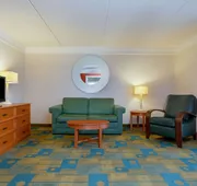 La Quinta Inn & Suites by Wyndham Lakeland West hotel detail image 7