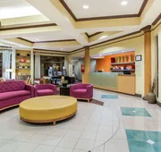 La Quinta Inn & Suites by Wyndham Raleigh Cary hotel detail image 3