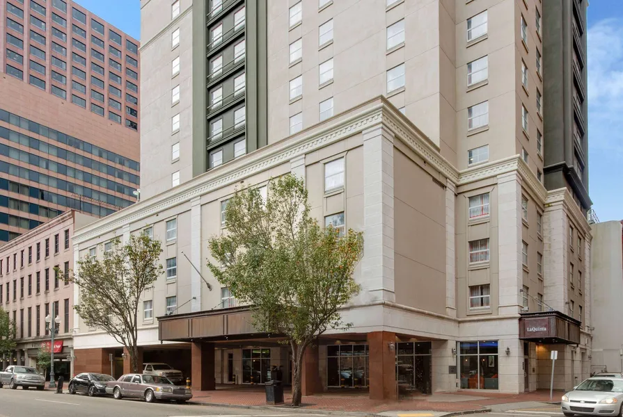 La Quinta Inn & Suites by Wyndham New Orleans Downtown hotel detail image 2