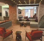 La Quinta Inn & Suites by Wyndham New Orleans Downtown hotel detail image 4