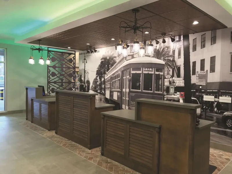 La Quinta Inn & Suites by Wyndham New Orleans Downtown hotel detail image 6