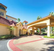 La Quinta Inn & Suites by Wyndham Tampa Brandon Regency Park hotel detail image 4