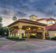 La Quinta Inn & Suites by Wyndham Tampa Brandon Regency Park hotel detail image 5