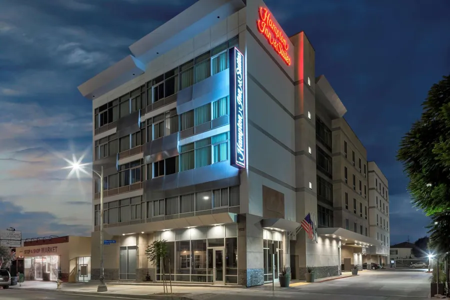 Hampton Inn & Suites Los Angeles/Hollywood hotel detail image 2