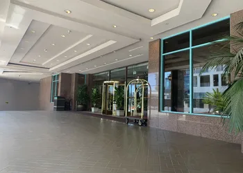 Oxford Palace Hotel And Galleria hotel thumbnail 6