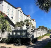 La Quinta Inn & Suites by Wyndham Jacksonville Butler Blvd hotel detail image 5