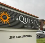La Quinta Inn by Wyndham Indianapolis Airport Executive Dr hotel detail image 5