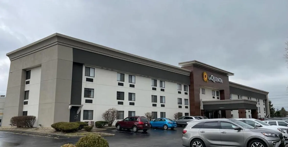La Quinta Inn by Wyndham Indianapolis Airport Executive Dr hotel detail image 6