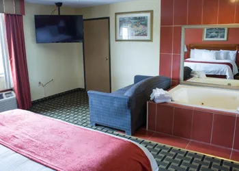 Baymont by Wyndham Springfield IL hotel thumbnail 3