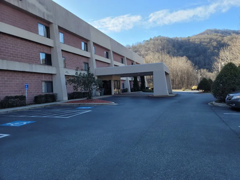Bay Mountain Inn hotel detail image 6