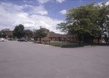 Ivy Rose Motor Inn hotel thumbnail 2