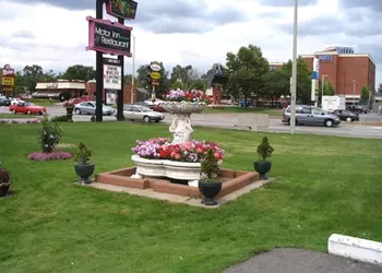 Ivy Rose Motor Inn hotel thumbnail 5