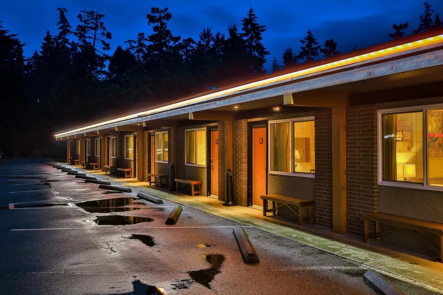 Arbutus Grove Motel hotel detail image 6