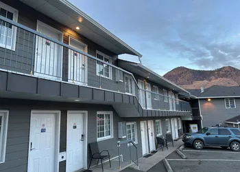 Kings Motor Inn hotel thumbnail 6