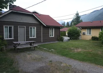 Richca Chalets Resort hotel thumbnail 6