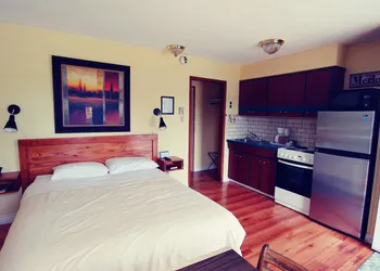 River Heights Motel hotel thumbnail 6