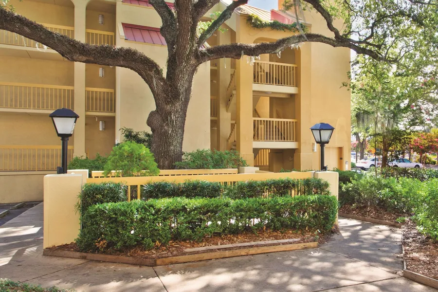 La Quinta Inn & Suites by Wyndham Charleston Riverview hotel detail image 2