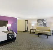La Quinta Inn & Suites by Wyndham Boston-Andover hotel detail image 7