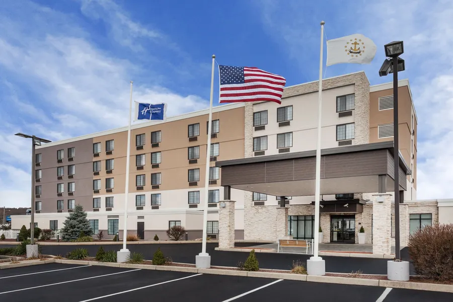 Holiday Inn Express Hotel & Suites Providence-Woonsocket by IHG hotel detail image 2