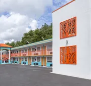 Howard Johnson by Wyndham Ocala FL I-75 hotel detail image 3