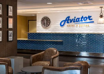Aviator Hotel & Suites South I-55 BW Signature Collection hotel thumbnail 4