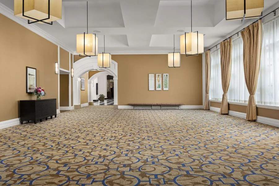 DoubleTree by Hilton Chicago O'Hare Airport - Rosemont hotel detail image 6