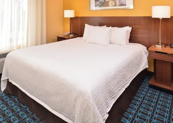 Fairfield by Marriott Inn & Suites Louisville North hotel thumbnail 4