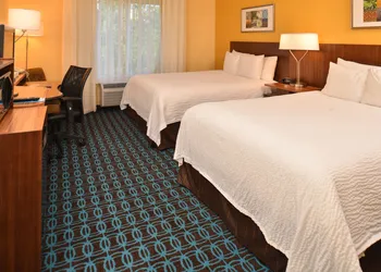 Fairfield by Marriott Inn & Suites Louisville North hotel thumbnail 5