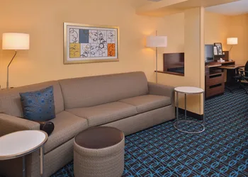 Fairfield by Marriott Inn & Suites Louisville North hotel thumbnail 7