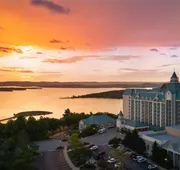 Chateau On The Lake Resort Spa and Convention Center hotel detail image 4