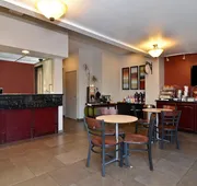 Clackamas Inn & Suites hotel detail image 5