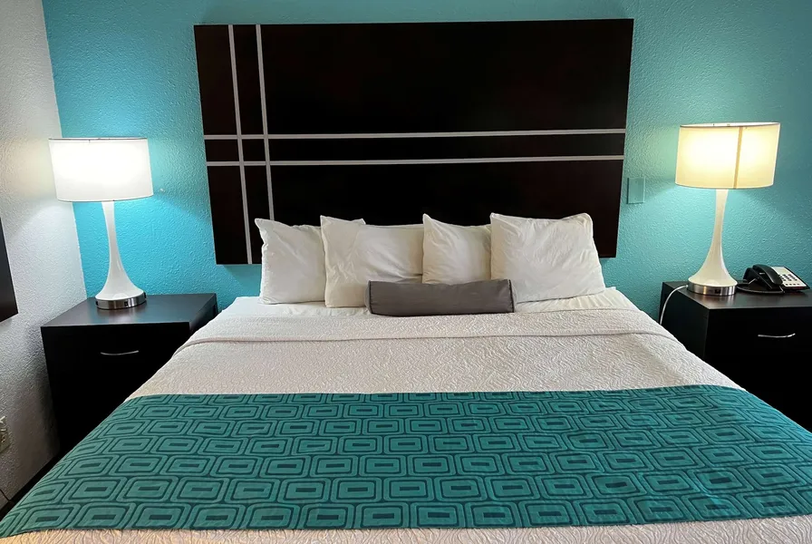 Howard Johnson by Wyndham Houston Heights/Downtown hotel detail image 6