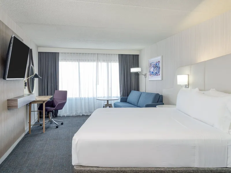 Crowne Plaza Indianapolis-Airport by IHG hotel detail image 6