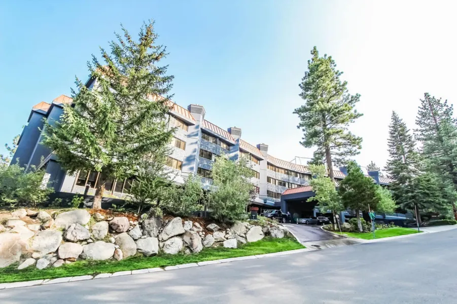 Hilton Vacation Club Tahoe Seasons Lake Tahoe hotel detail image 2