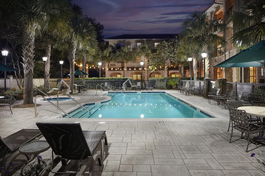Courtyard by Marriott Charleston Mount Pleasant hotel detail image 2