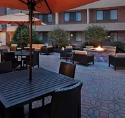 Courtyard by Marriott Hartford Cromwell hotel detail image 3