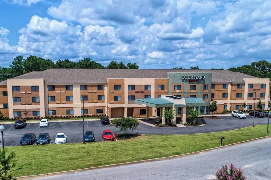 Courtyard by Marriott Troy hotel detail image 2