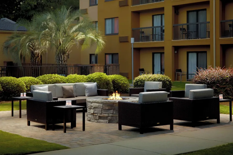 Courtyard by Marriott Macon hotel detail image 2