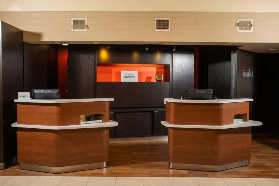 Courtyard by Marriott Erie hotel detail image 2