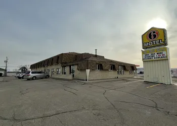 Circle 6 Motel hotel thumbnail 2