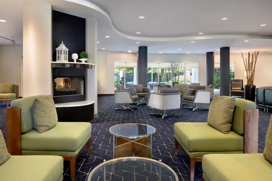 Courtyard by Marriott Edison Woodbridge hotel detail image 6