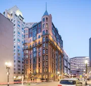 Courtyard by Marriott Boston Copley Square hotel detail image 3