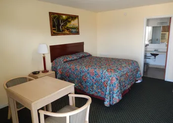Townsman Motel hotel thumbnail 5