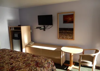 Townsman Motel hotel thumbnail 6