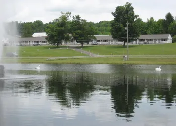 Fountain View Motel hotel thumbnail 6