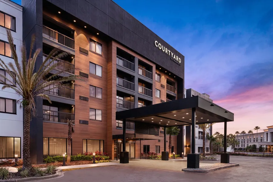 Courtyard by Marriott Jacksonville Butler Boulevard hotel detail image 2