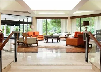 DoubleTree by Hilton Hotel Boston - Bedford Glen hotel thumbnail 2
