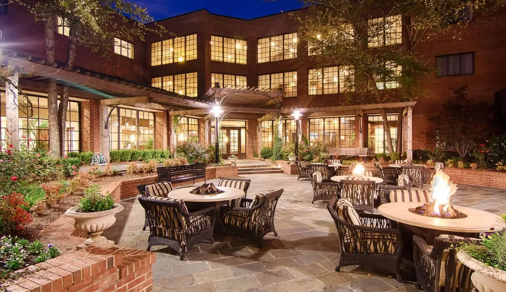 DoubleTree Suites by Hilton Charlotte - SouthPark hotel detail image 2